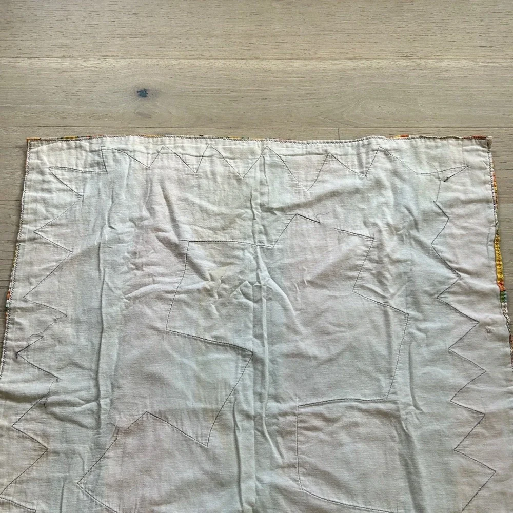 Vintage Handmade Circus Animal Baby Quilt Lion Giraffe Retro Nursery 42x36